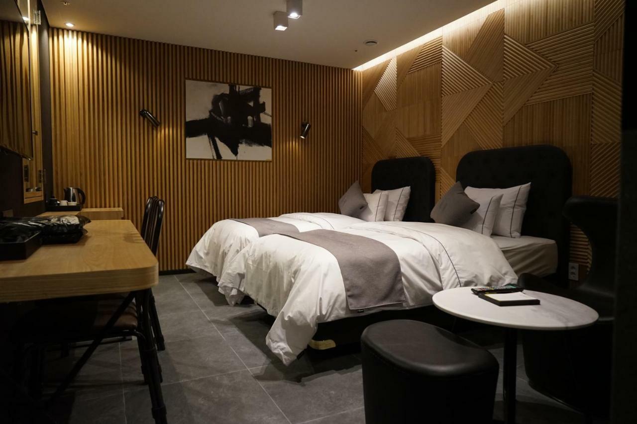 Astro Hotel Yongin Exterior photo